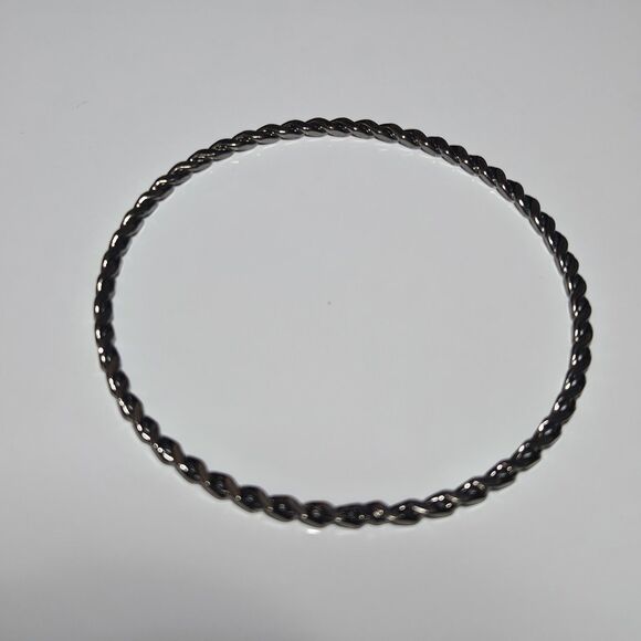 Vintage Dark Silver Tone Flattened Twist Design Bangle Bracelet 8.25" - Picture 15 of 15